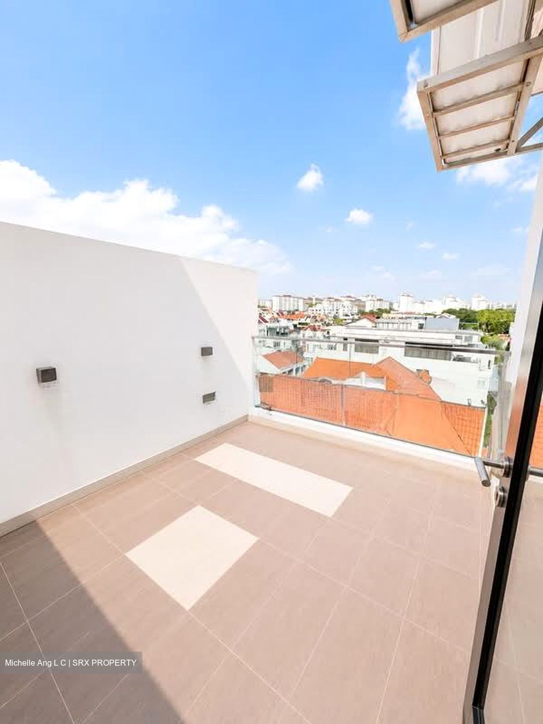 Sunstone Residences (D14), Apartment #581888451